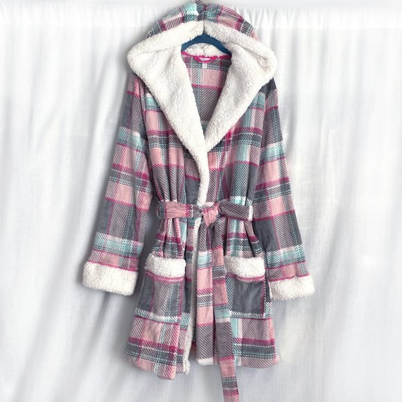 Warm, soft women's robe with white collar. Junior Size L (12-14) New - Picture 1 of 3